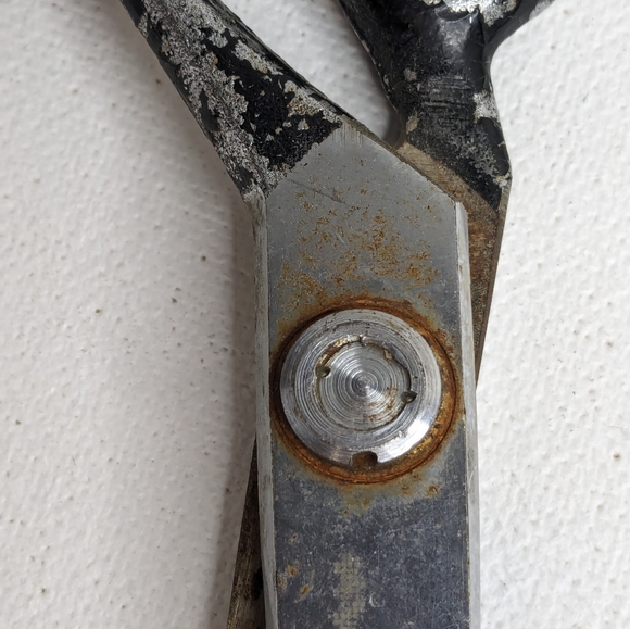 Antique Pinking Shears 7" alloy with Black Handles D-1 - Picture 4 of 8